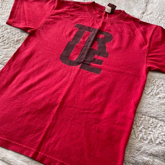 TRUE red tshirt - Picture 4 of 4